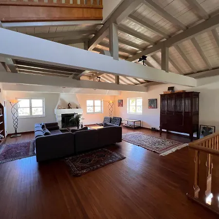 Villa Estate: Conference & Leisure Retreat For 20 *