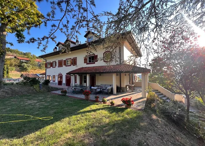 Villa Large For 20 Guests On Large Estate With Private Pool And Tennis Court Big Conference With Facilities Villaitaly Eu
