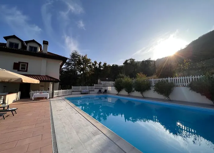 Large For 20 Guests On Large Estate With Private Pool And Tennis Court Big Conference With Facilities Villaitaly Eu Villa